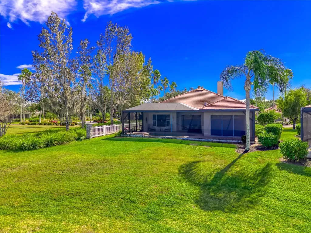 6631 Waters Edge Way Lakewood Ranch FL 34202