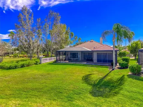 6631 Waters Edge Way Lakewood Ranch FL 34202