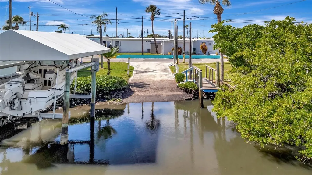 247 Palm Lane Palmetto FL 34221