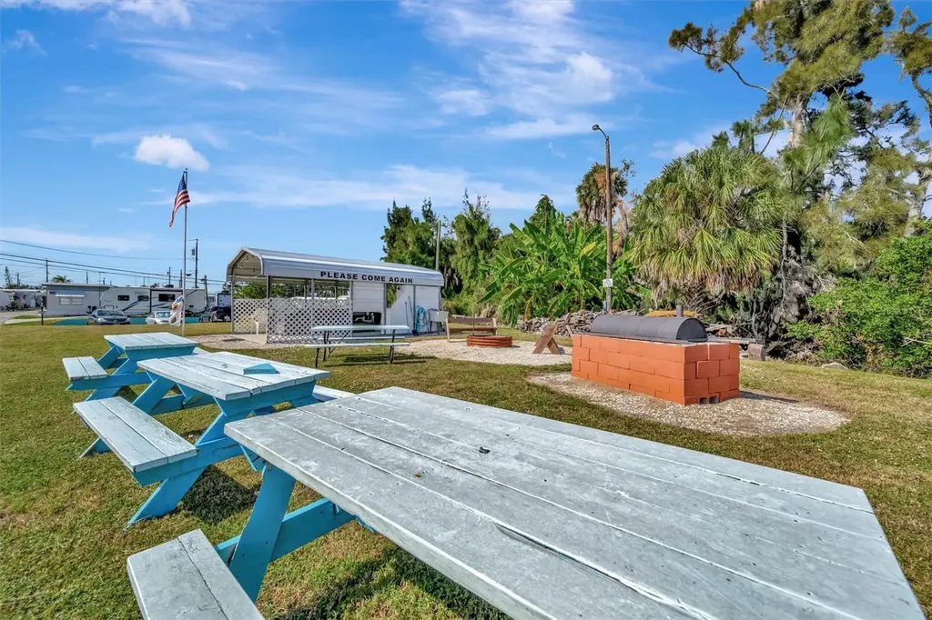 247 Palm Lane Palmetto FL 34221