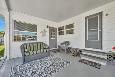 247 Palm Lane Palmetto FL 34221