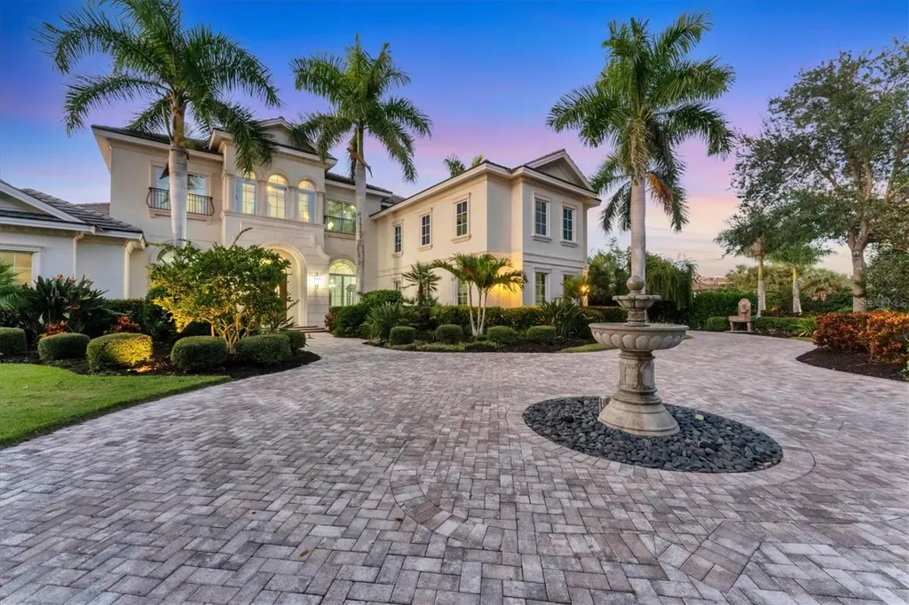 19451 Ganton Avenue Bradenton FL 34202