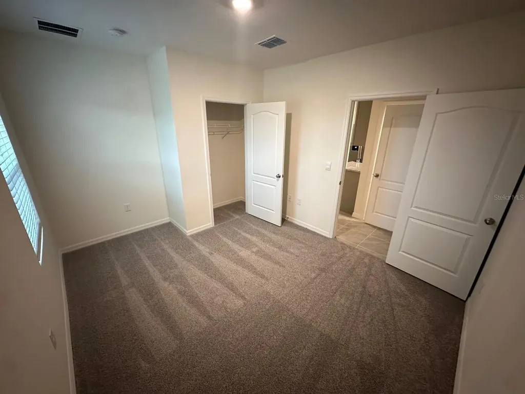 687 Park Place Boulevard Davenport FL 33837