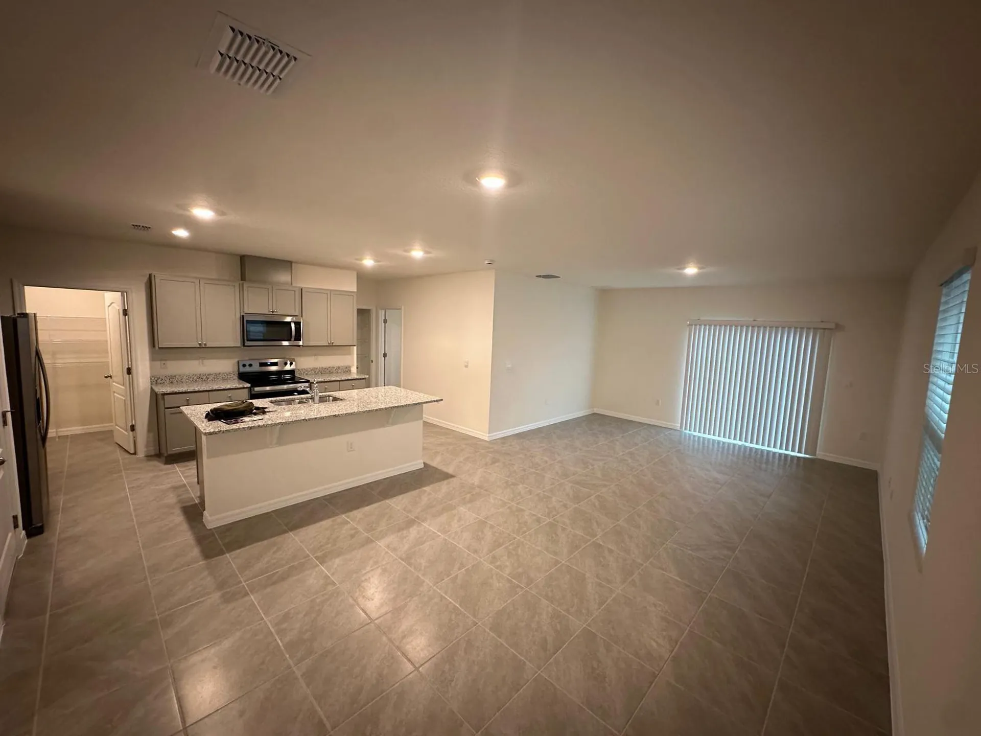 687 Park Place Boulevard Davenport FL 33837