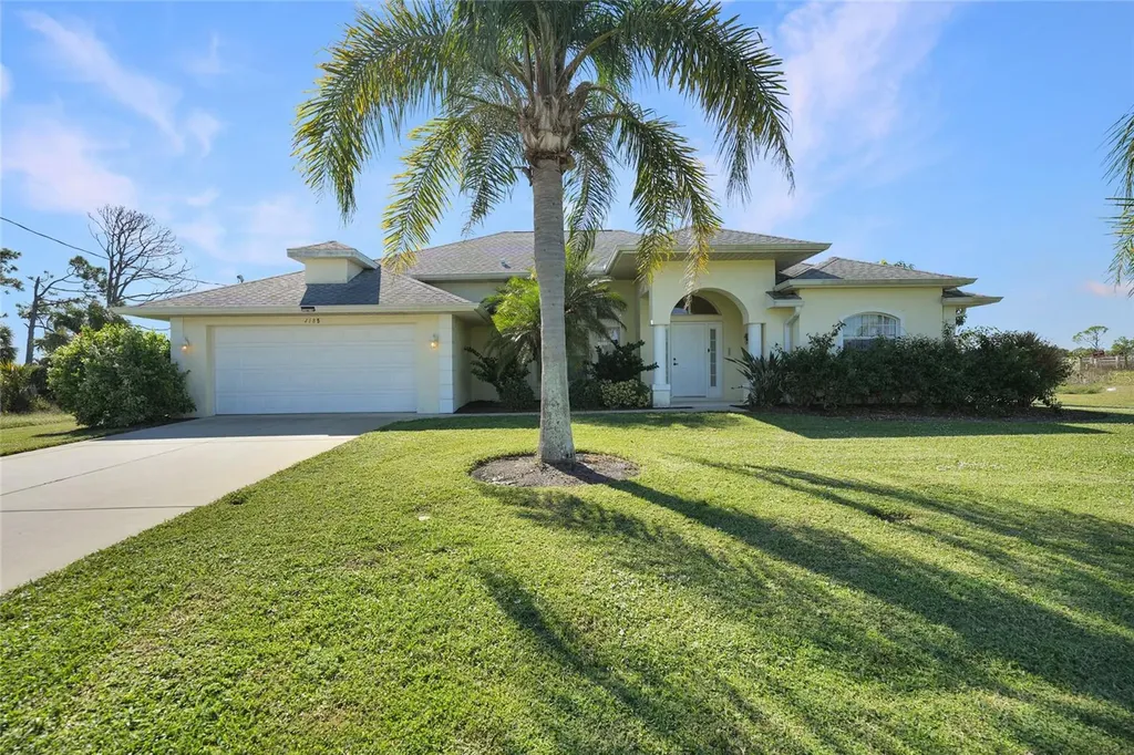 1185, 1183,1187 Rotonda Circle Rotonda West FL 33947
