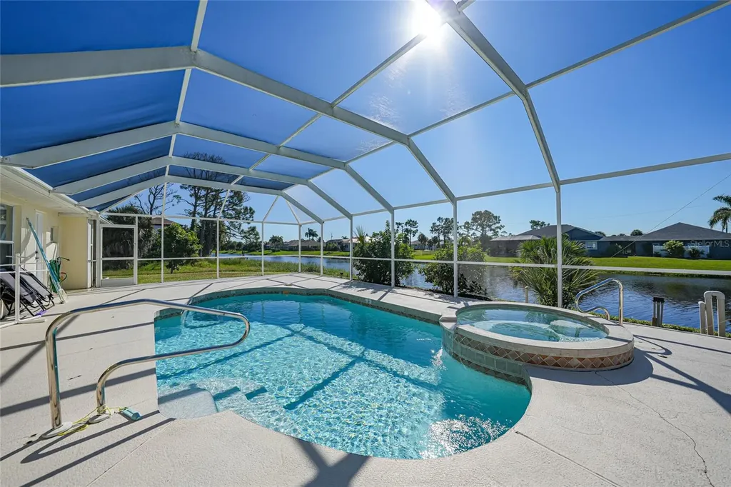 1185, 1183,1187 Rotonda Circle Rotonda West FL 33947