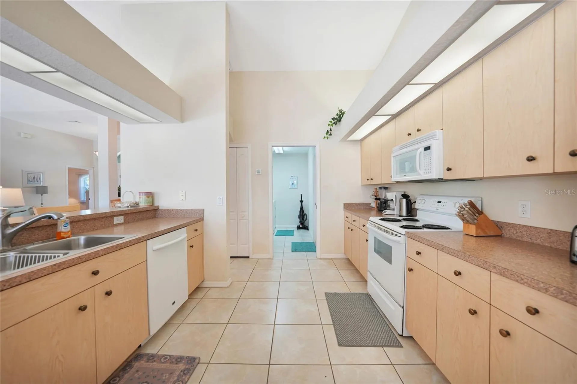 1185, 1183,1187 Rotonda Circle Rotonda West FL 33947