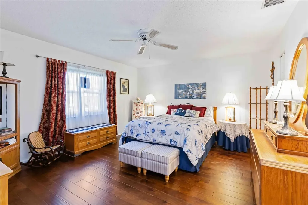 311 Oak Hill Way Sarasota FL 34232