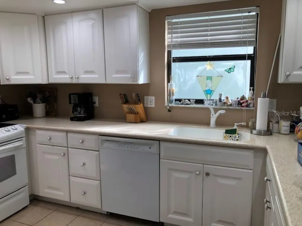 1571 S Atlantic Avenue New Smyrna Beach FL 32169