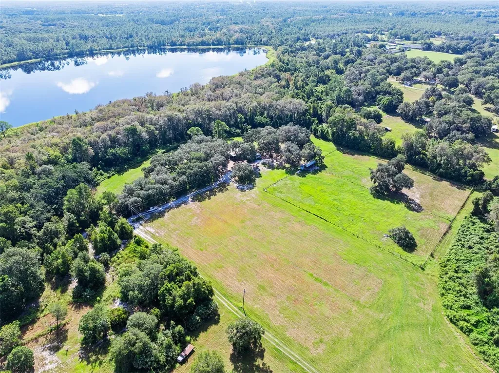 Roberts Road Pierson FL 32180