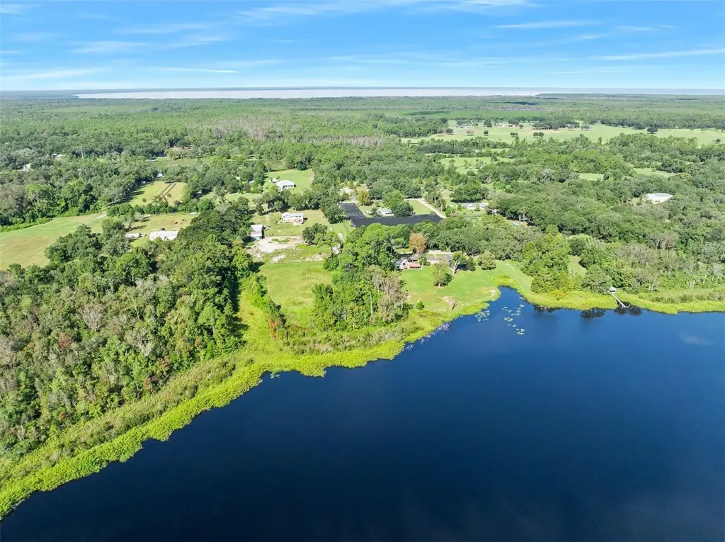 Roberts Road Pierson FL 32180