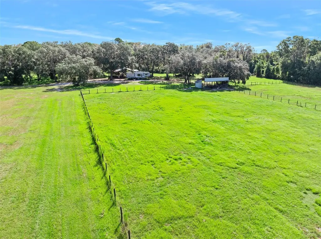 Roberts Road Pierson FL 32180