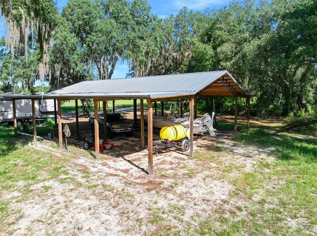 Roberts Road Pierson FL 32180