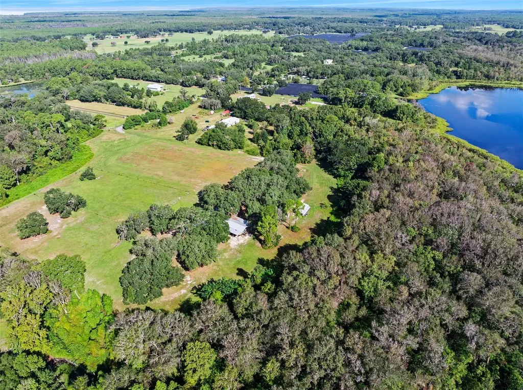 Roberts Road Pierson FL 32180