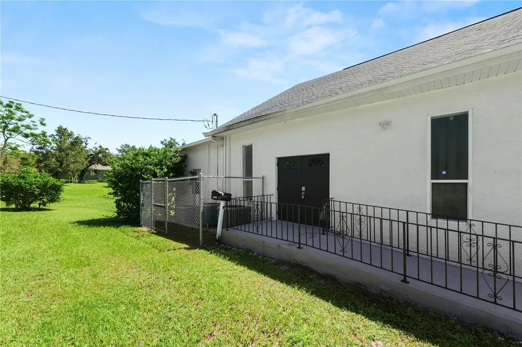 5701 Mcduffie Avenue Mulberry FL 33860
