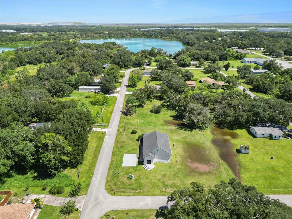 5701 Mcduffie Avenue Mulberry FL 33860