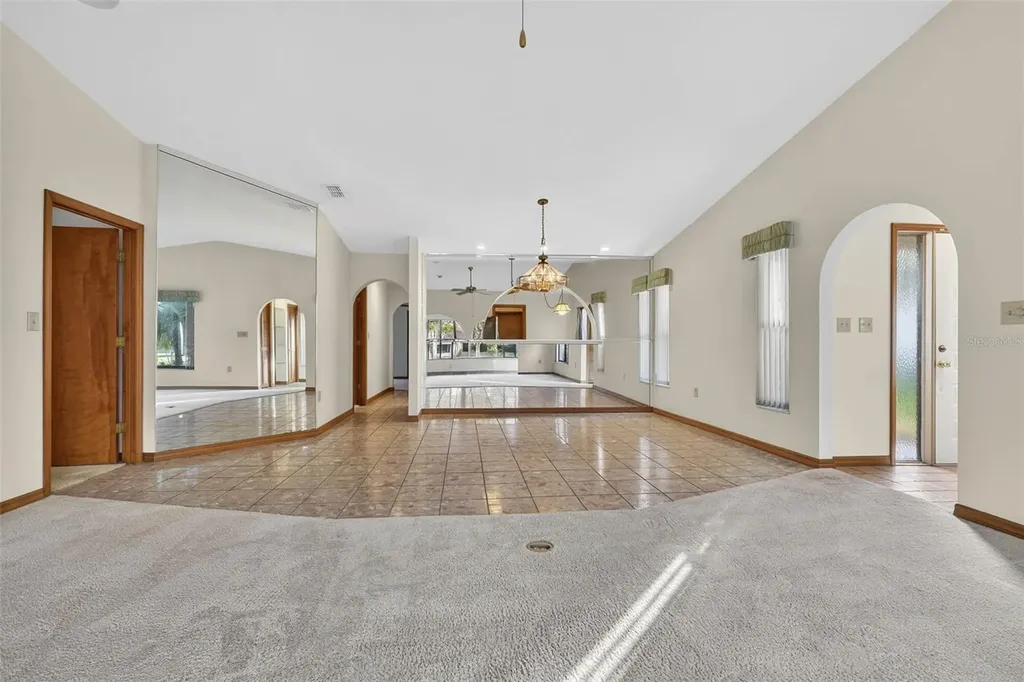 2613 Sunburst Court Lake Wales FL 33898