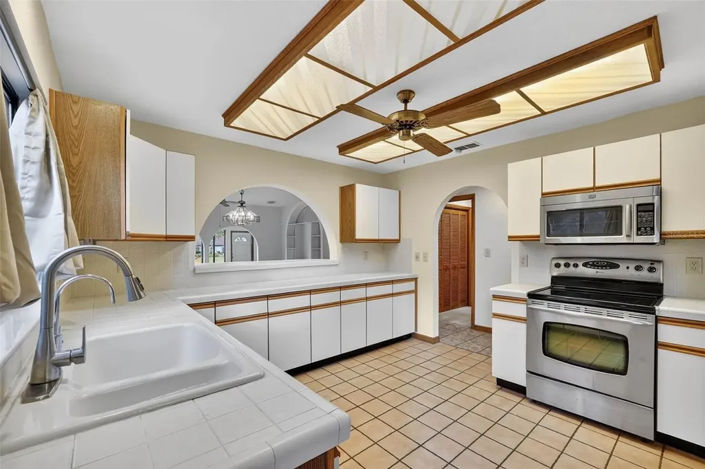 2613 Sunburst Court Lake Wales FL 33898