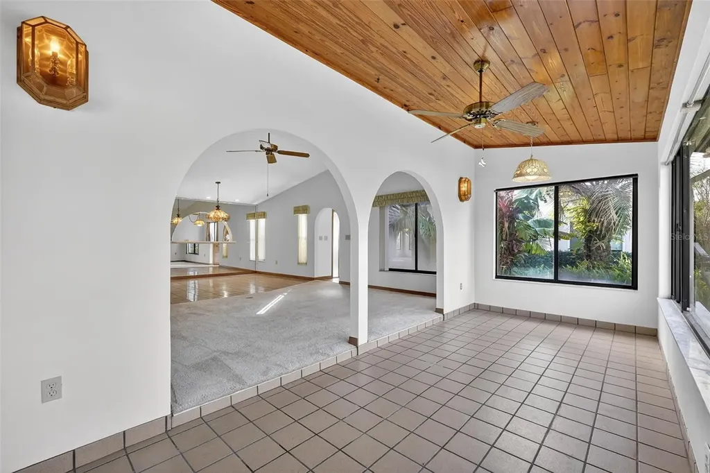 2613 Sunburst Court Lake Wales FL 33898