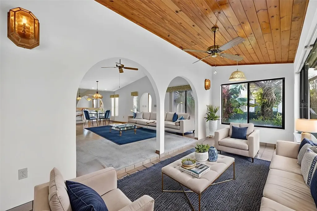 2613 Sunburst Court Lake Wales FL 33898