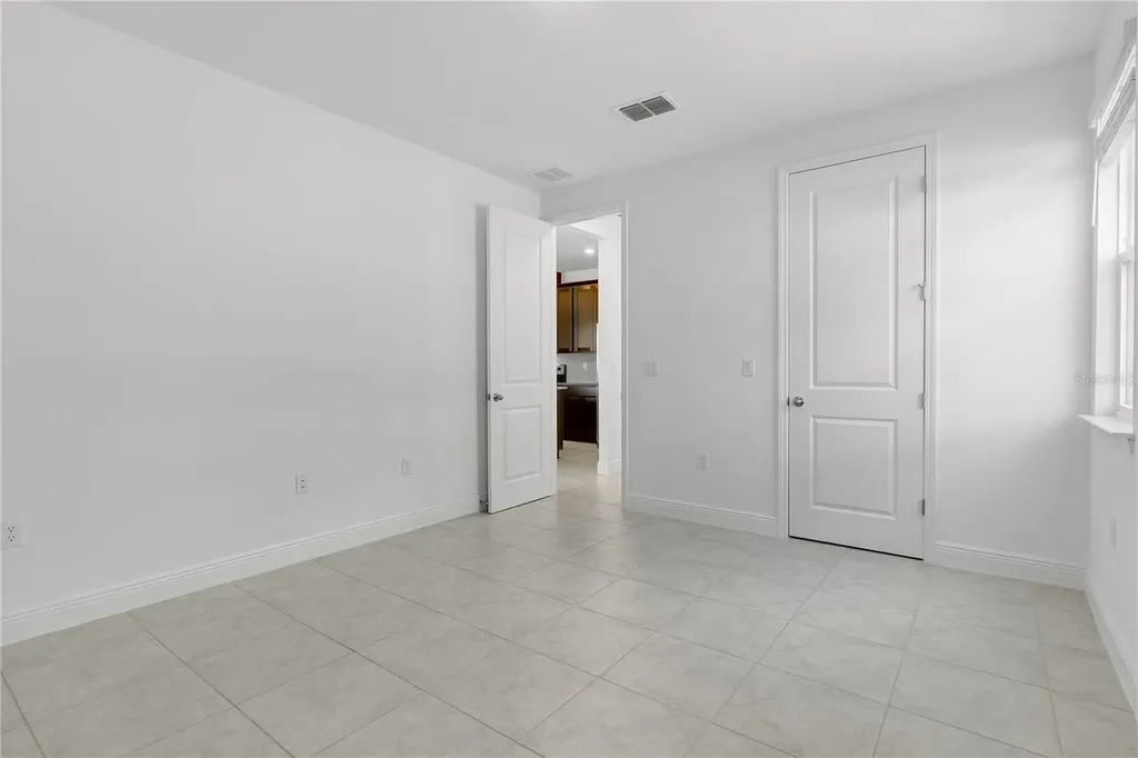 9738 Neruda Street Orlando FL 32827