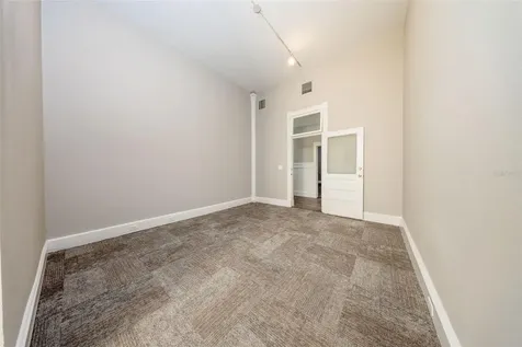 121 E 1st Street Sanford FL 32771