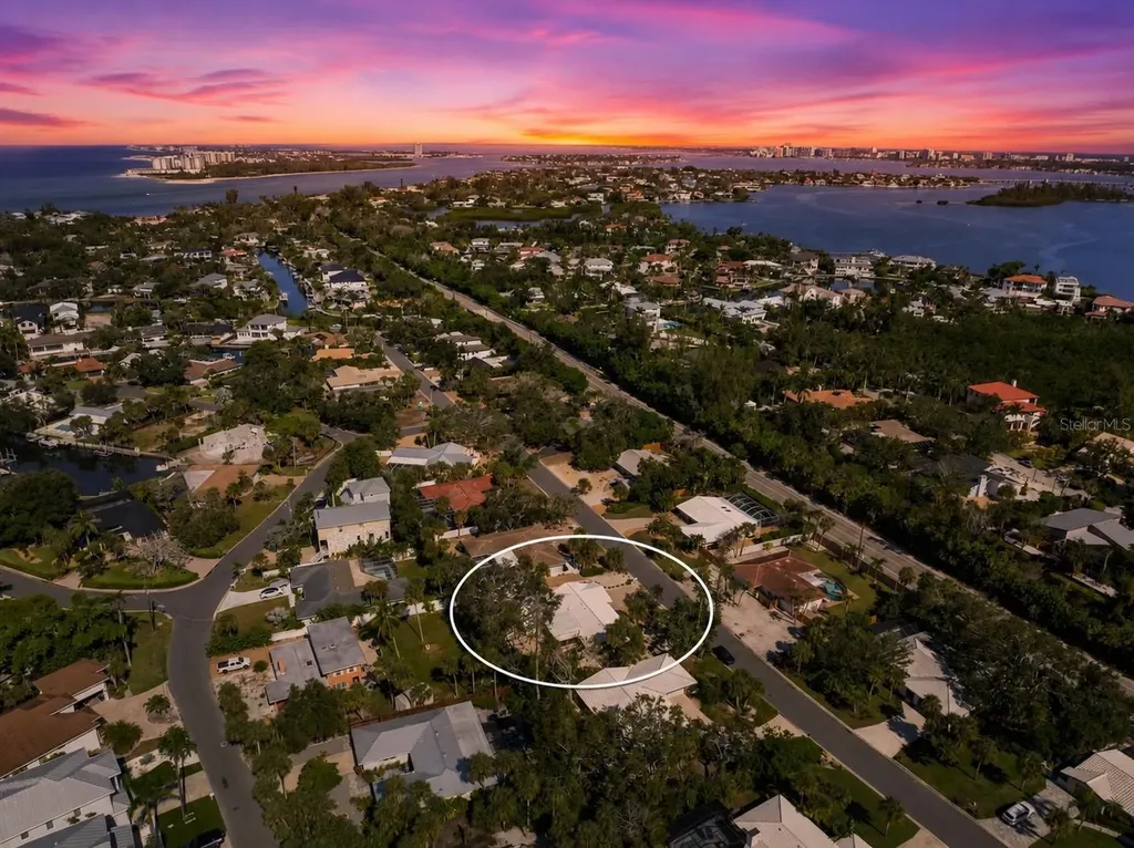 630 Venice Lane Sarasota FL 34242