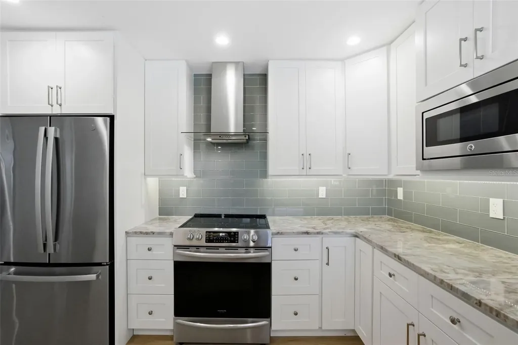 630 Venice Lane Sarasota FL 34242