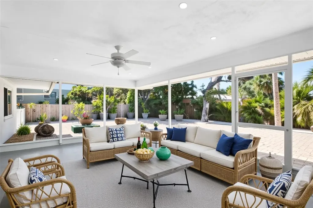 630 Venice Lane Sarasota FL 34242