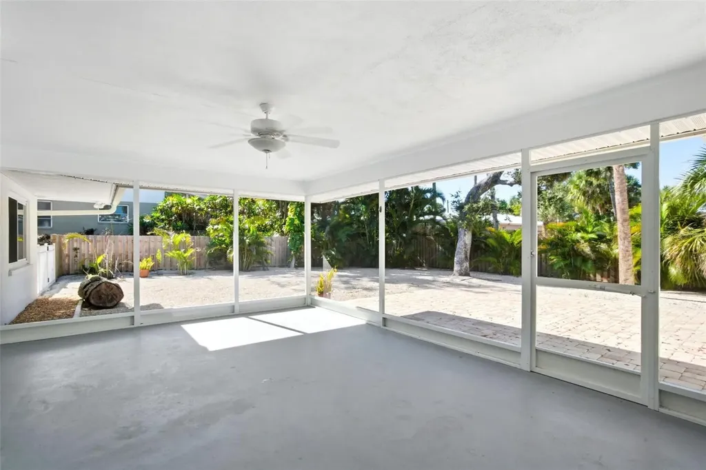 630 Venice Lane Sarasota FL 34242