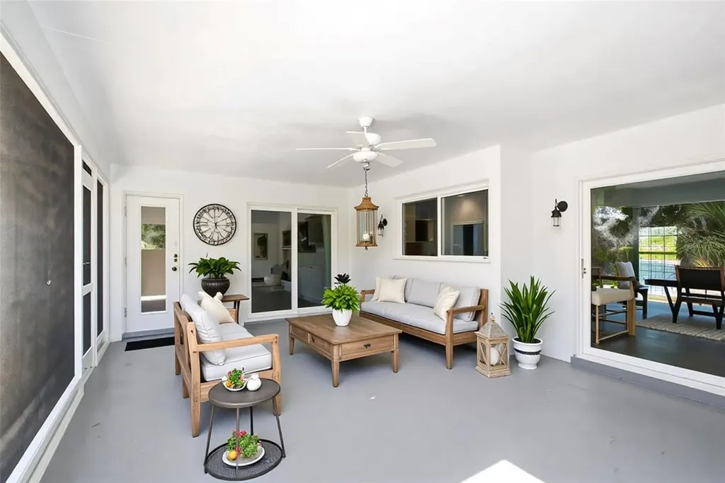 630 Venice Lane Sarasota FL 34242