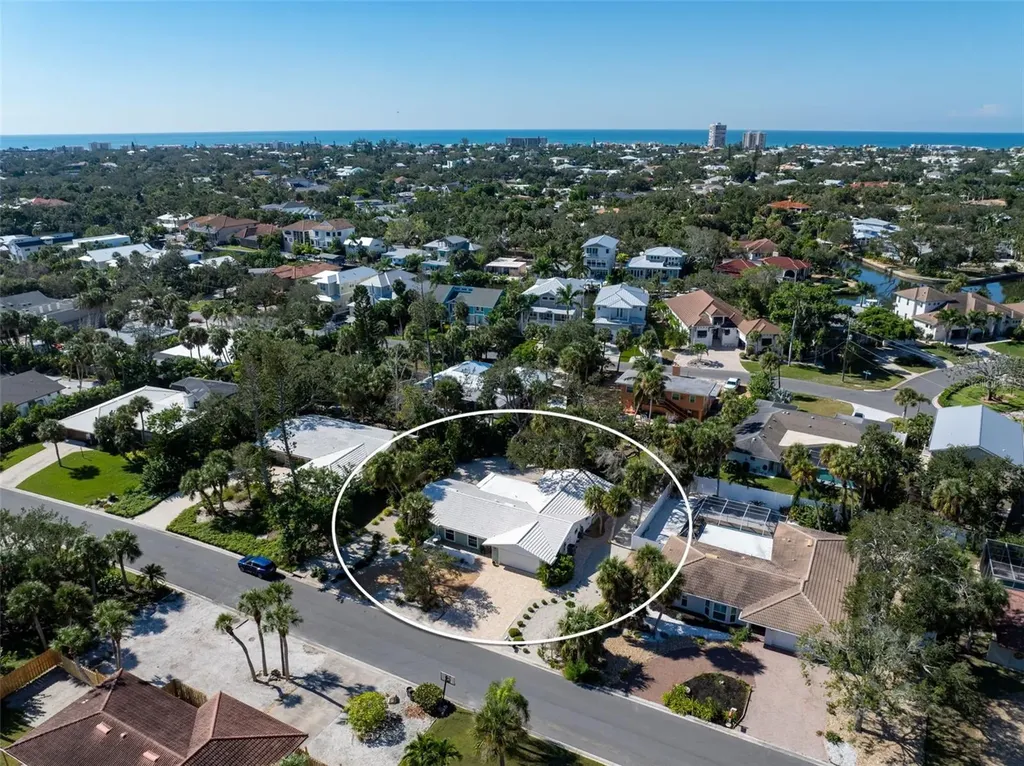 630 Venice Lane Sarasota FL 34242