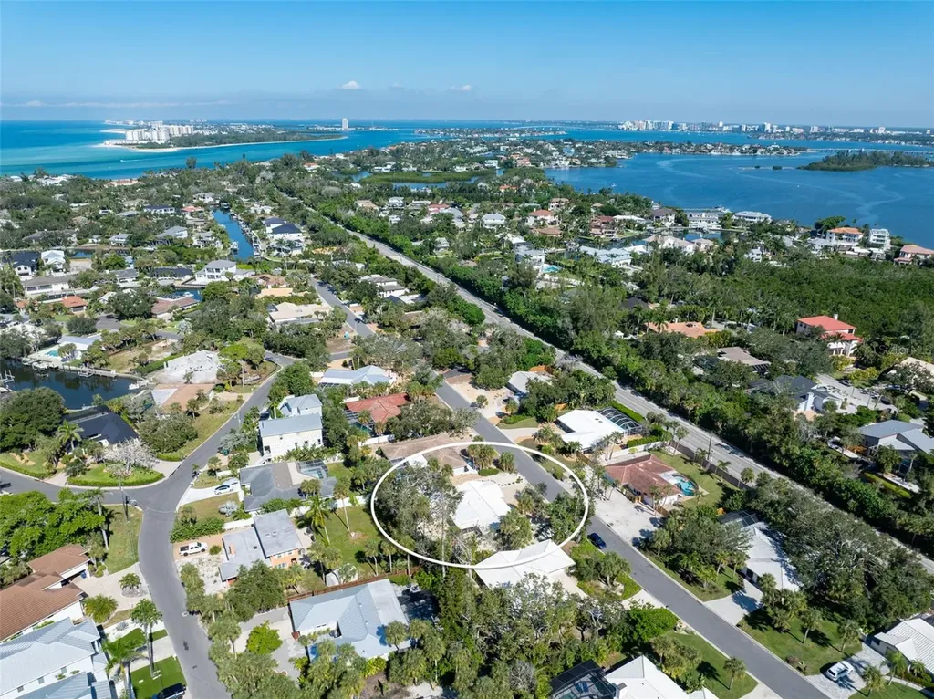 630 Venice Lane Sarasota FL 34242