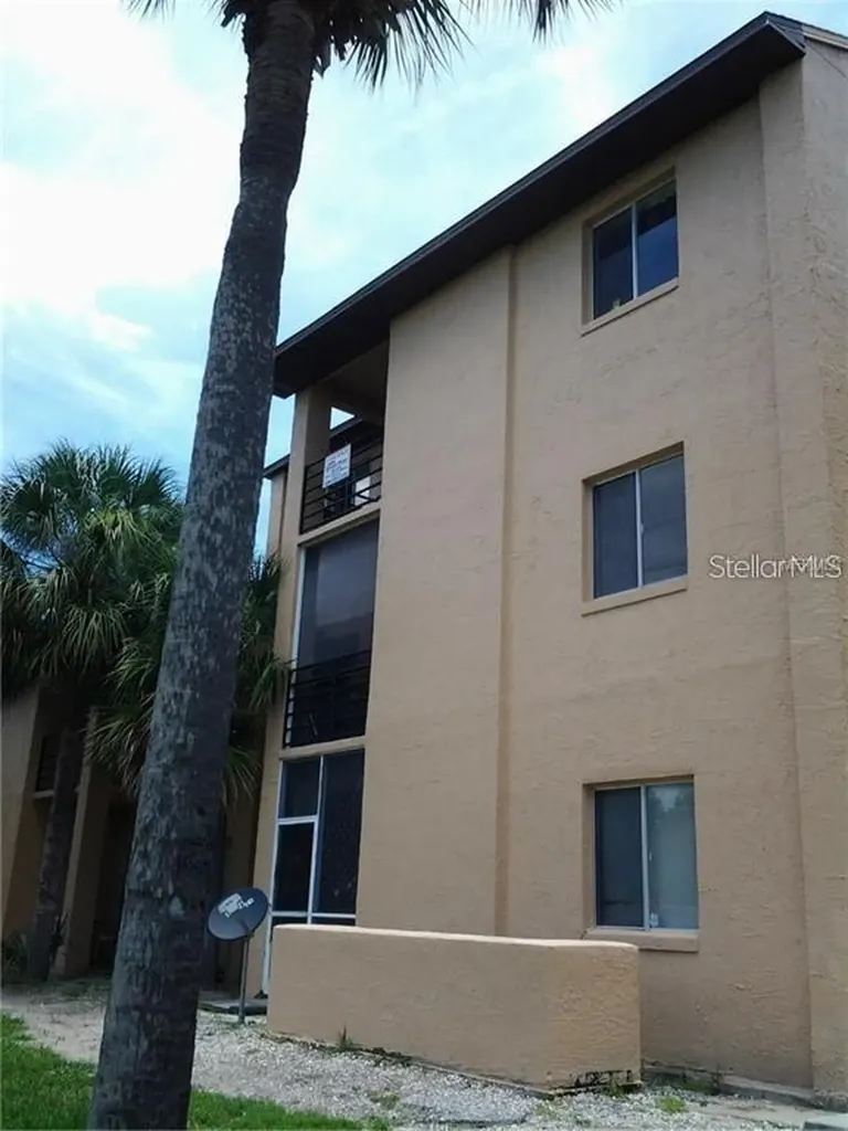 5214 Via Hacienda Circle Orlando FL 32839