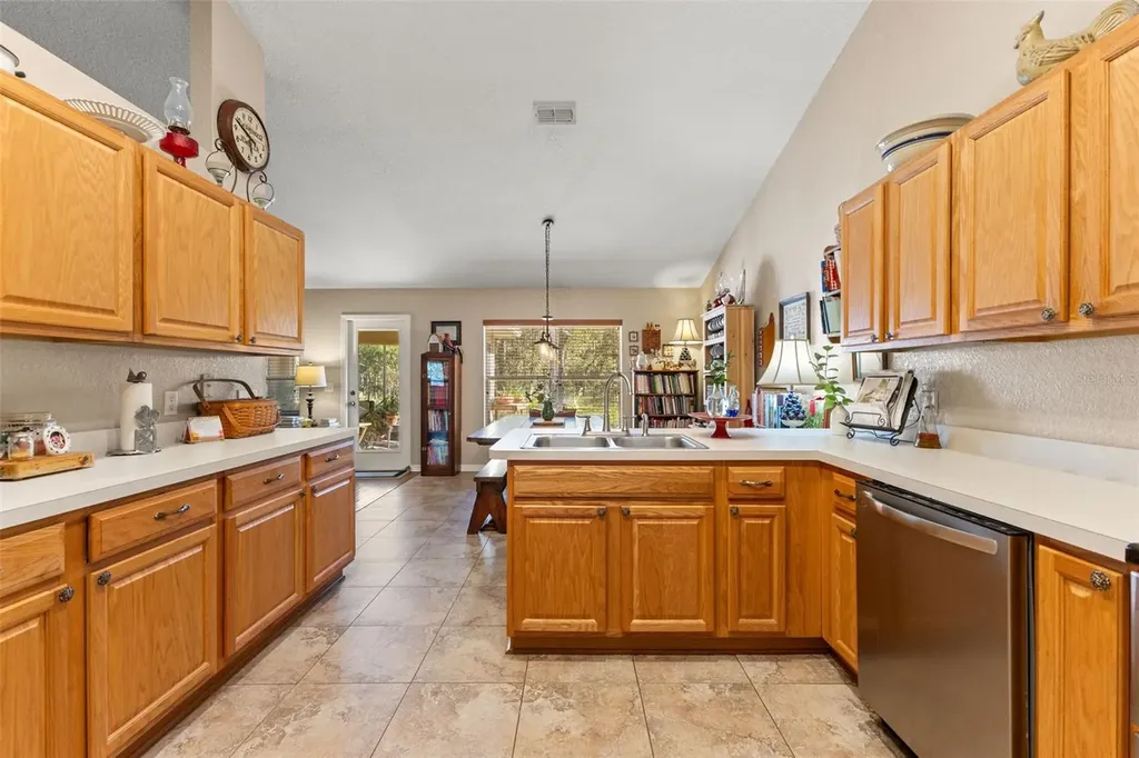 5 Boxleaf Homosassa FL 34446