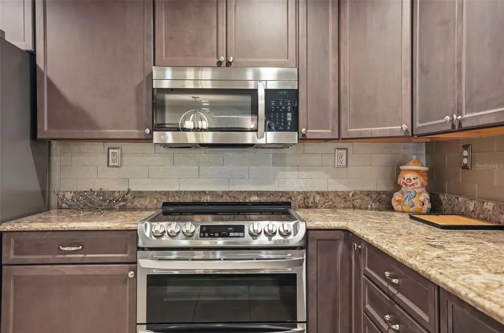8156 Baycrest Drive Brooksville FL 34613