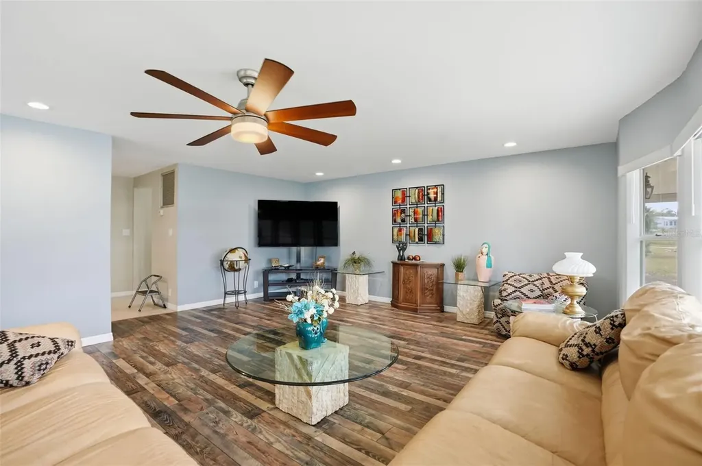 8156 Baycrest Drive Brooksville FL 34613
