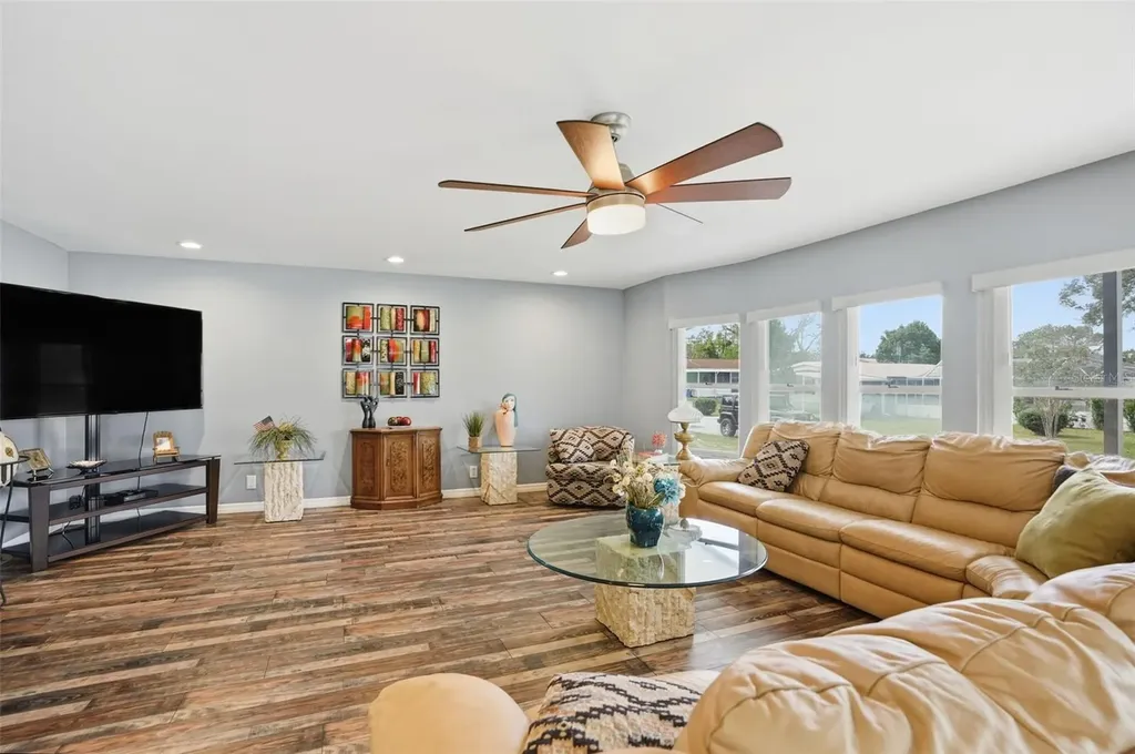 8156 Baycrest Drive Brooksville FL 34613