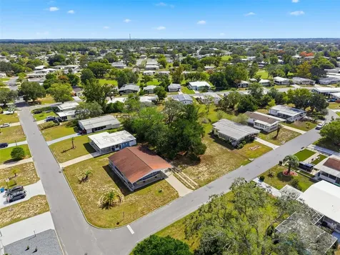8156 Baycrest Drive Brooksville FL 34613