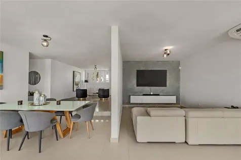 15 Principal Guaynabo PR 00969