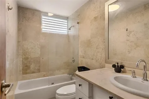15 Principal Guaynabo PR 00969