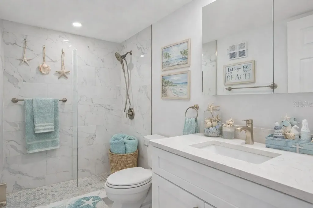 7405 Bay Island Drive S South Pasadena FL 33707