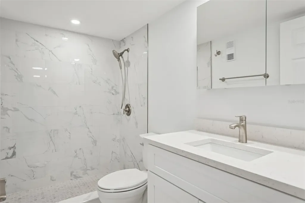 7405 Bay Island Drive S South Pasadena FL 33707