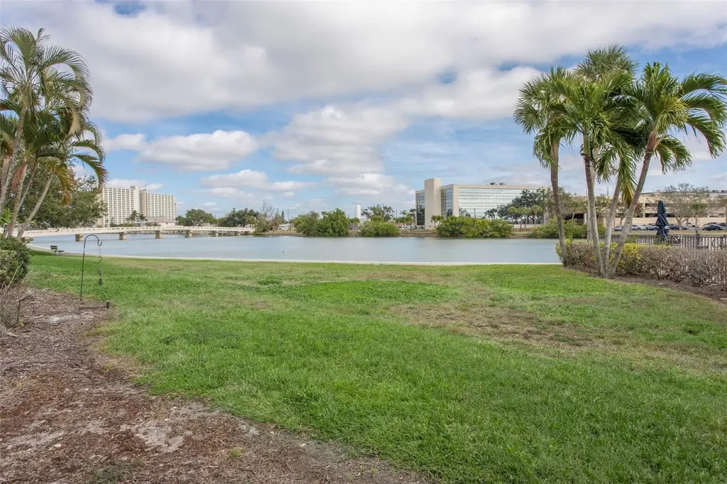 7405 Bay Island Drive S South Pasadena FL 33707