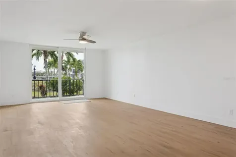 7405 Bay Island Drive S South Pasadena FL 33707