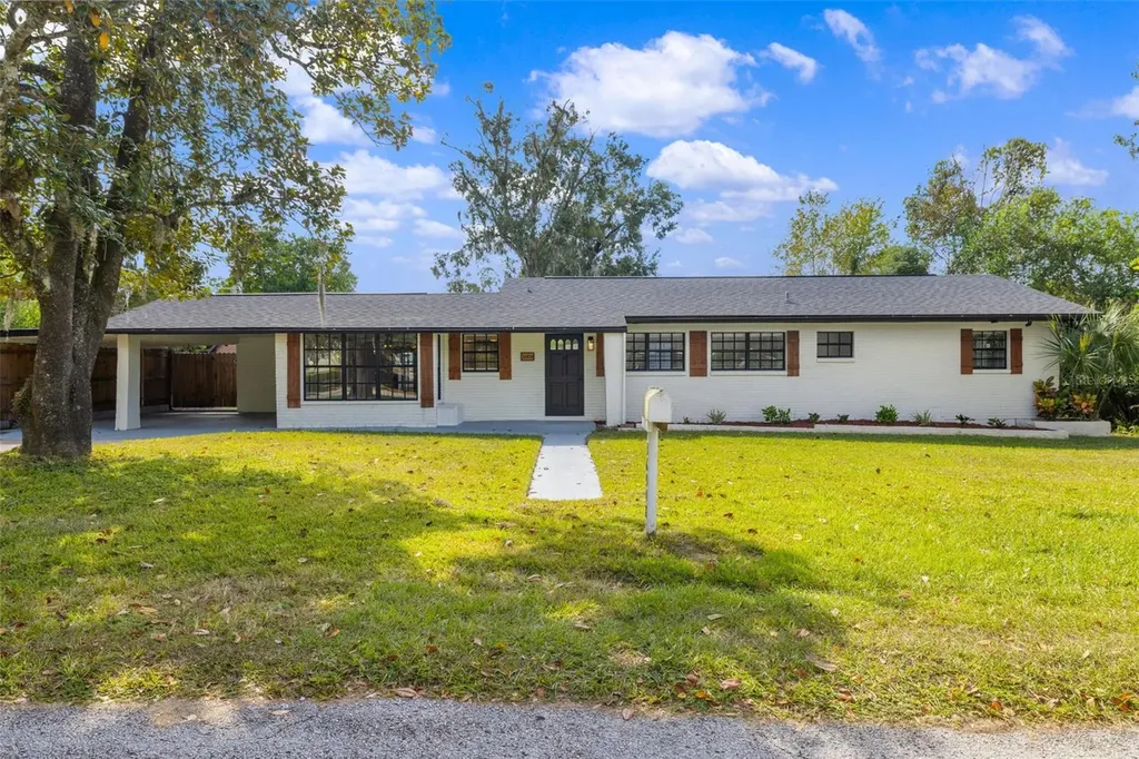 36908 Center Avenue Dade City FL 33525