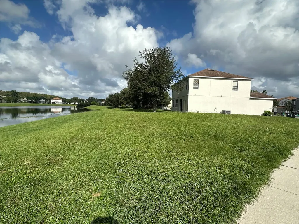 13326 Sproston Point Orlando FL 32832