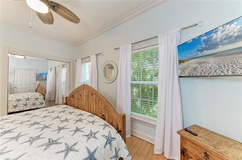 4003 5th Avenue Holmes Beach FL 34217