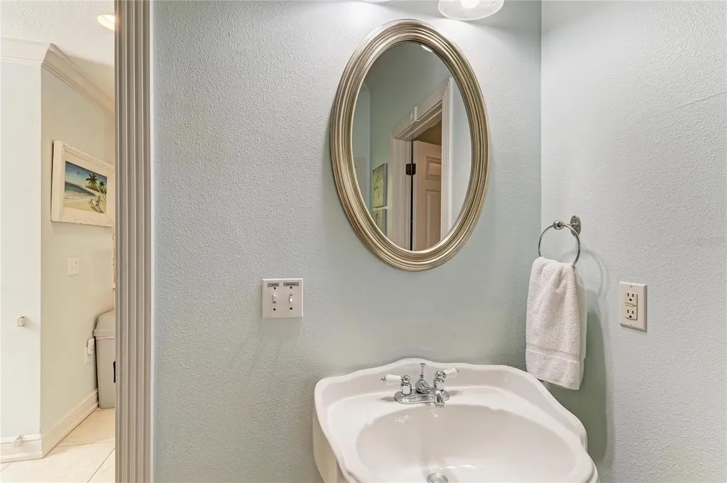 4003 5th Avenue Holmes Beach FL 34217