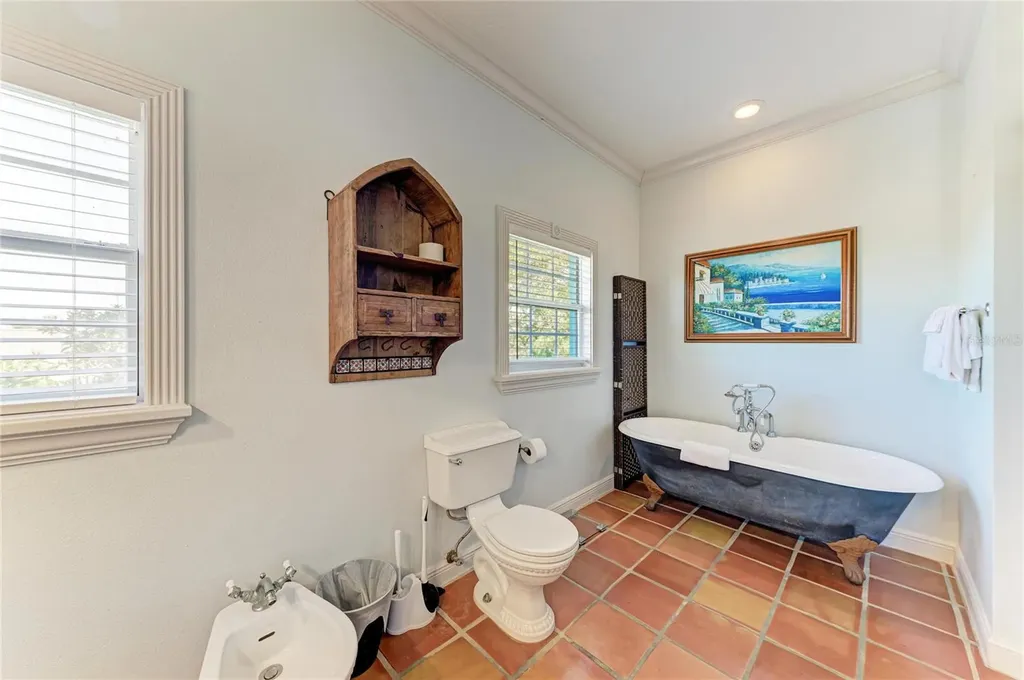 4003 5th Avenue Holmes Beach FL 34217